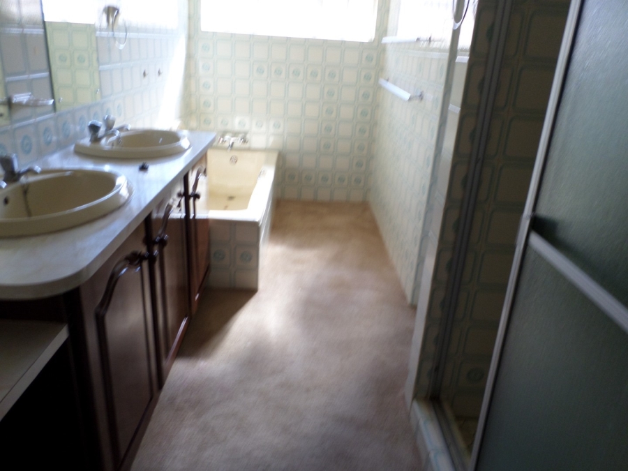 5 Bedroom Property for Sale in Ventersdorp North West